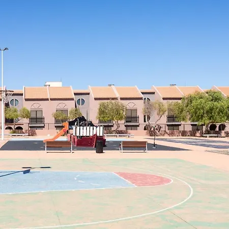 Home2book Duplex Pool & Terrace 아파트 엘메다노